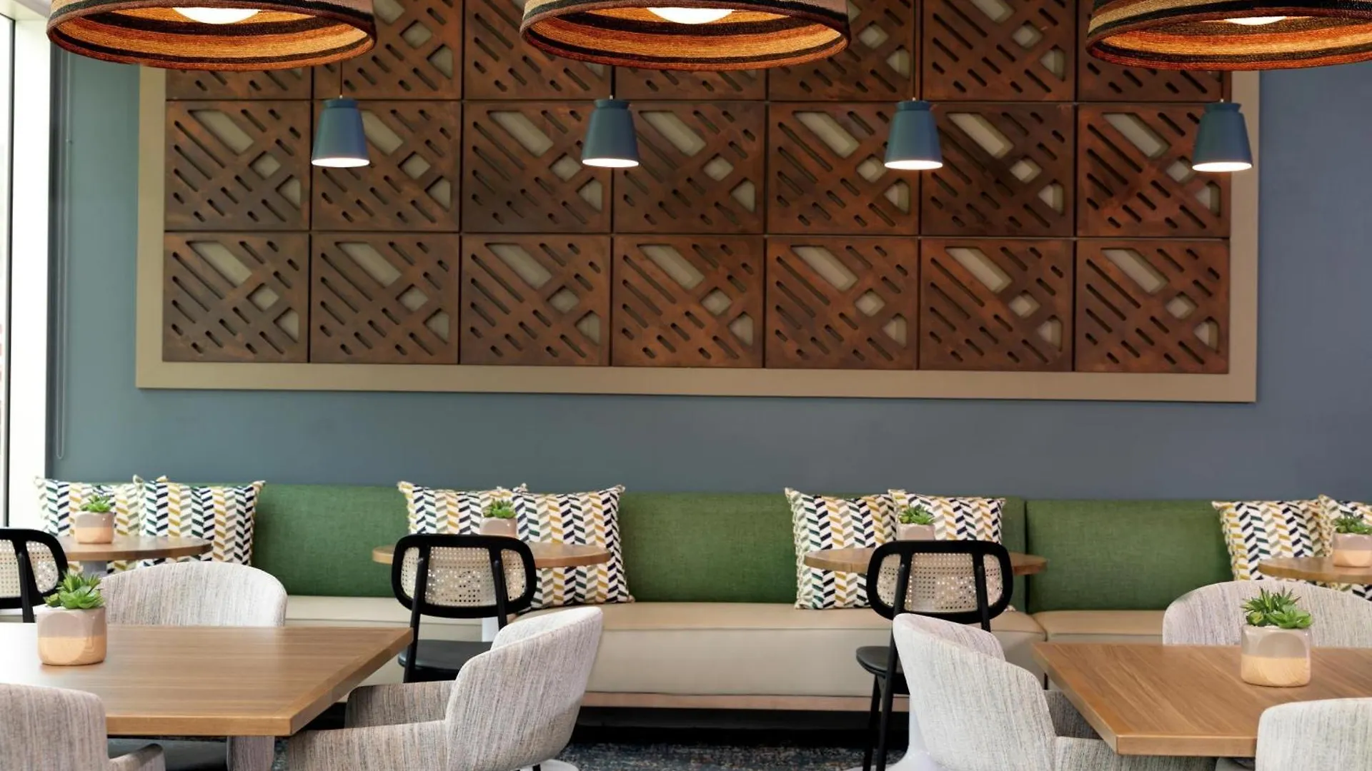 Hyatt Place Bayamon 3*,