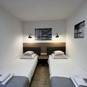  Aparthotel Terminal Airport Poland